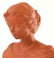 Tóth Valéria (1943- ): Hölgy bőségszaruval. Jelzett, hibátlan, m: 43 cm