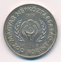 1979. 200Ft Ag "Nemzetközi gyermekév" sérült tokban T:BU patina Adamo EM57