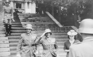 1910-1940 Csipkés Ernő (1889-1965) vezérőrnagy, Budapest városparancsnokának fotóhagyatéka, összesen...