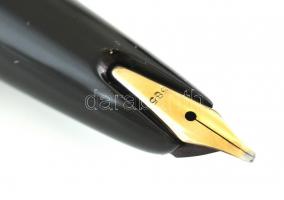 Mont Blanc toll és töltőceruza, tokban, kopásnyomokkal, h: 12,5 cm