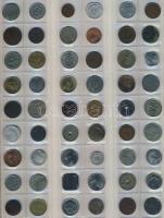 611db világpénz, igen sok tengerentúllal, régi és új, jobbakkal, benne ezüstök, albumlapokon T:vegye...