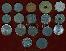 611db világpénz, igen sok tengerentúllal, régi és új, jobbakkal, benne ezüstök, albumlapokon T:vegye...