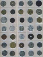 611db világpénz, igen sok tengerentúllal, régi és új, jobbakkal, benne ezüstök, albumlapokon T:vegye...
