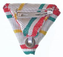 1984. "A Magyar Népköztársaság aranykoszorúval díszített Csillagrendje" mellszalagja, szal...