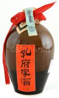 Konfucius family likőr kerámia palackban. Bontatlan 0,5l