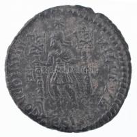 Római Birodalom / Siscia / Vetranius 350. AE Centenionalis (3,78g) T:2- patina Roman Empire / Siscia...