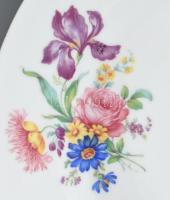 Zsolnay porcelán étkészlet, hiányos (csak 4 kistányér). Matricás, jelzett, kopásokkal