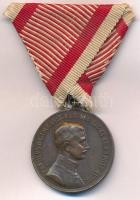 1917. Károly Bronz Vitézségi Érem Br kitüntetés mellszalagon. Szign.: Kautsch T:2,2- Hungary 1917. Bronze Gallantry Medal Br decoration with ribbon. Sign.: Kautsch C:XF,VF  NMK 310.