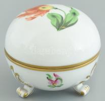 Herendi porcelán virágmintás bonbonier, kézzel festett, jelzett, kopásnyomokkal, d: 7 cm, m: 7 cm