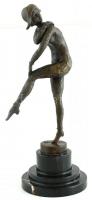 DH Chiparus jelzéssel: Táncos. Öntött, patinázott bronz, márvány talpon. m: 35 cm