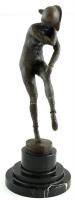 DH Chiparus jelzéssel: Táncos. Öntött, patinázott bronz, márvány talpon. m: 35 cm