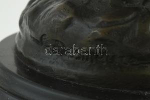 C. Pesmeure jelzéssel: Magvető lány. Öntött, patinázott bronz, márvány talpon. m: 33,5 cm