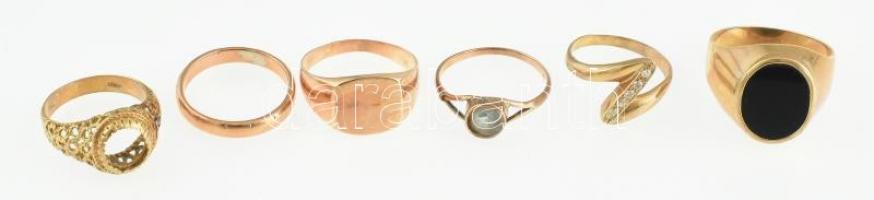 Arany (Au/14/18k) vegyes gyűrűk, részben jelzett, bruttó: 28g, vegyes méretben.