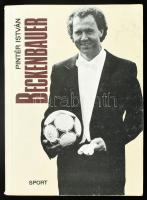 Pintér István: Beckenbauer. Bp., 1986, Sport. Fekete-fehér fotókkal illusztrálva. Kiadói papírkötés, kissé sérült, kopott borítóval. Franz Beckenbauer (1945- ) világbajnok német labdarúgó, edző autográf aláírásával, DEDIKÁLT példány!