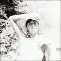 Eltérő időben, különböző helyszíneken készült aktfelvételek, Menesdorfer Lajos (1941-2005) budapesti...