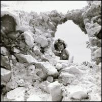 Különböző helyszíneken, eltérő időpontokban, több fotómodell közreműködésével készült aktfelvételek,...