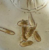 Kovács Éva (1938-2017): Ülő lány, mázas kerámia, kopásnyomokkal, jelzett, m: 14cm