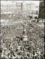 Budapesti városképek, események - több fotográfus által, különböző időpontokban és eltérő budapesti ...