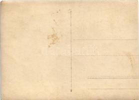 Harkány-fürdő, szálloda vendégek csoportképe. photo (vágott / cut)