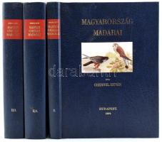 Chernel István: Magyarország madarai I-III. (I.,II/1.-2.) köt. Állami Könyvterjesztő Vállalat reprint sorozata. Bp., 1985., ÁKV. Kísérőfüzettel. Gazdag képanyaggal illusztrált. Az eredeti, és rendkívül ritka 1899-es kiadás reprint kiadása. Kiadói aranyozott, illusztrált műbőr-kötés, jó állapotban. Ritka!