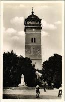 1940 Rozsnyó, Roznava; Fő tér, Rákóczi őrtorony, Gróf Andrássy Dénesné (Franciska grófnő) szobra / watchtower, statue