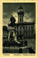 Komárom, Komárno; Városháza, Klapka szobor / town hall, statue