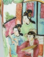 Antik kínai váza, kézzel festett porcelán, bronz foglalatban, foglalat lötyög, kopott, jelzés nélkül...