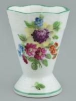 Herendi porcelán virágmintás mini váza, kézzel festett, jelzett, kis kopásnyomokkal, m: 4,5 cm