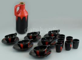 Mázas kerámia szakés készlet, poharakkal (6×), csészealjjal (6×) + 6 db kupicával, jelzés nélkül, sérülésekkel