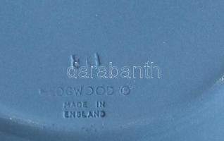 Wedgwood bisquit porcelán tálka, ló motívummal, jelzett, hibátlan, eredeti dobozában, d: 17,5 cm