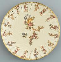 Sarreguemines France XV. Louis, francia, fajansz, süteményes tányér. 1890-1910 között. Kézzel festett, jelzett, kis kopásokkal. d: 18,5 cm