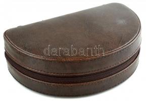 Ékszertartó, műbőr zippzáras, bizsu gyűrűkkel 16 cm