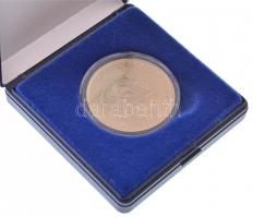 2019. 2000Ft Cu-Ni-Zn "Magyar vizsla" kapszulában, dísztokban T:P