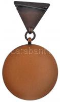 ~1950. "Komló Építéséért Emlékérem" bronz kitüntető emlékérem (32mm) T:1-
