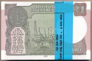 India 2017. 1R (100x) kötegelővel, egy kivételével sorszámkövetők T:I 
India 2017. 1 Rupee (100x) w...
