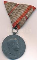 1918. "Sebesültek Érme" cink kitüntetés első sebesülés után járó mellszalaggal. Szign.: R. Placht T:2 Hungary 1918. "Wound Medal" zinc decoration with ribbon after the first wound. Sign.: R. Placht C:XF NMK 328.