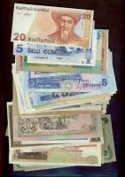 Jó Ázsia/Ausztrália/Óceánia gyűjtemény 105 klf bankjegy jobbakkal T:I (sok), II, III(kevés)