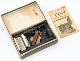 Bakony borotvapenge-élező készülék, leírással, kisebb rozsdafoltokkal, eredeti, sérült dobozában, 12,5x7,5x3,5 cm