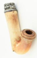 Régi tajtékpipa, ezüst(Ag) kupakkal, jelzett, a szár illeszkedésénél a peremgyűrű hiányzik, h: 14 cm