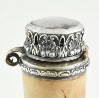 Régi tajtékpipa, ezüst(Ag) kupakkal, jelzett, a szár illeszkedésénél a peremgyűrű hiányzik, h: 14 cm