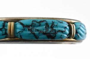 Türkizszínű karperec és medál, kis kopásnyomokkal, d: 6,5 cm, 4×4,5 cm