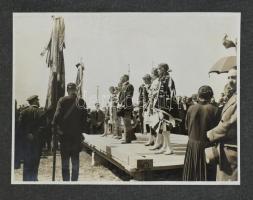 1928 Dunakeszi, Magyarság zászlószentelése, fotóalbum, 14 db fotó, 8,5×11,5 cm