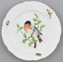 Süteményes tányér, kézzel festett porcelán, hátoldalán jelzés: B. Eötvös József, mázrepedésekkel, kopott, d: 18,5cm
