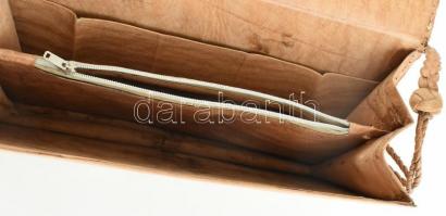 Kígyóbőr női táska, használt állapotban, 27,5x15,5 cm