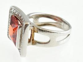 Ezüst(Ag) gyűrű narancssárga kővel, jelzett, méret: 54, bruttó: 8,53 g