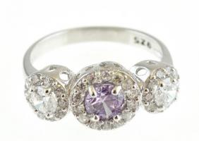 Ezüst(Ag) kövekkel gazdagon kirakott gyűrű, jelzett, méret: 56, bruttó: 3,21 g