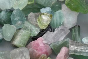 Turmalin, nyers, cca. 75ct