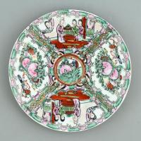 Kínai porcelán tányér, kézzel festett, kopott, jelzett, d: 20cm
