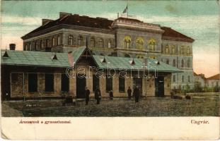 1911 Ungvár, Uzshorod, Uzhhorod, Uzhorod; Árucsarnok a gimnáziummal. Völgyi József kiadása / market hall with grammar school (EK)