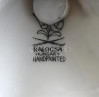 Mikulás figurás üvegdugó, festett üveg és fém, h: 12 cm + bordó üveg csizma, anyagában színezett, ki...